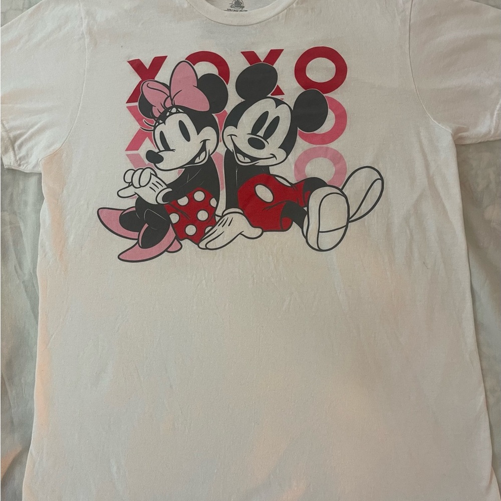 Disney Mickey & Minnie XOXO White Tee